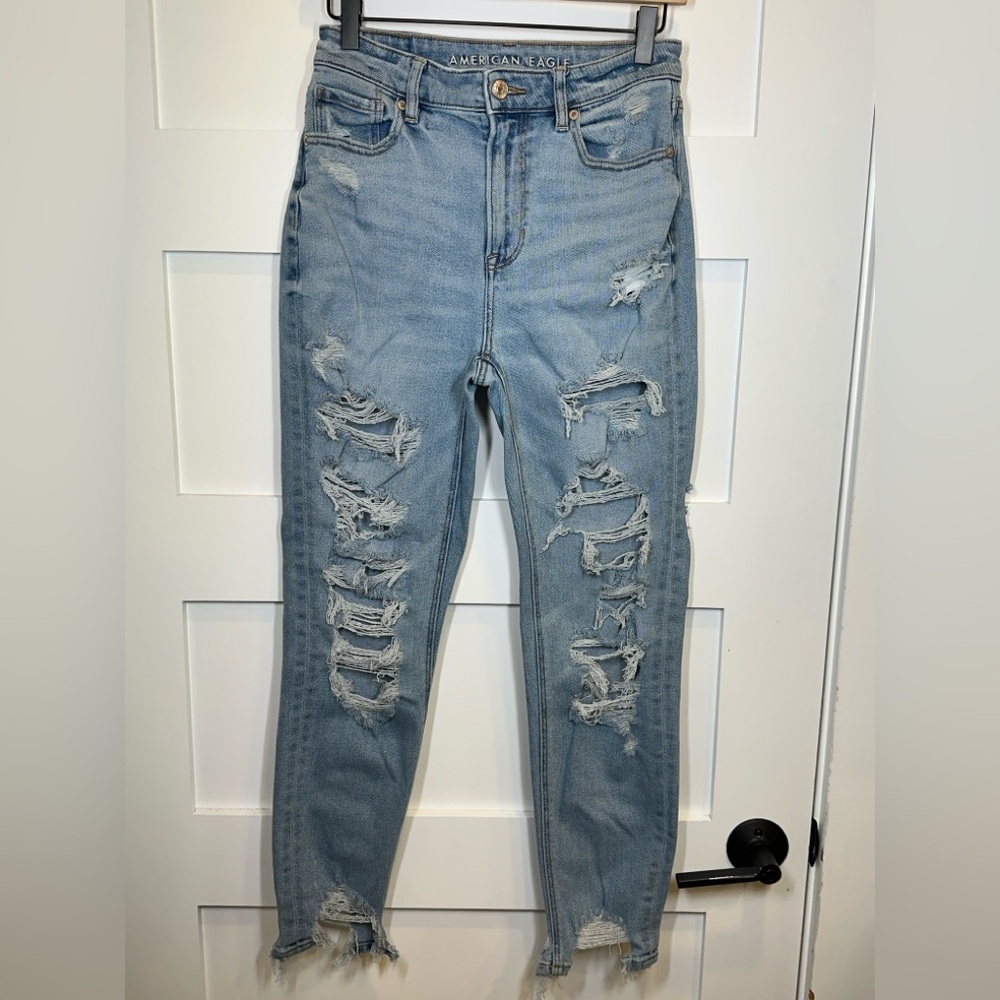 AE Mom Jeans Size US 2 Regular
